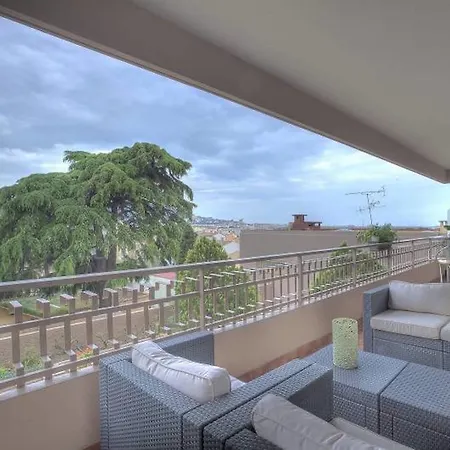 Apartment Livia 16s